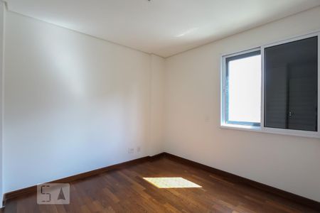 Apartamento para alugar com 116m², 2 quartos e 2 vagas Apartamento para alugar com 116m², 2 quartos e 2 vagasQuarto