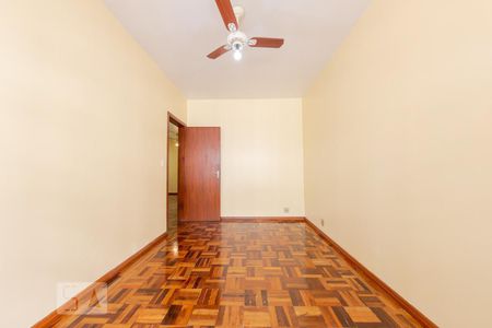 Quarto 1 de apartamento para alugar com 2 quartos, 60m² em Auxiliadora, Porto Alegre