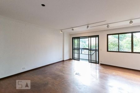 Sala de apartamento para alugar com 3 quartos, 130m² em Moema, São Paulo