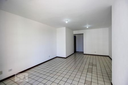Sala de apartamento à venda com 4 quartos, 134m² em Barra da Tijuca, Rio de Janeiro