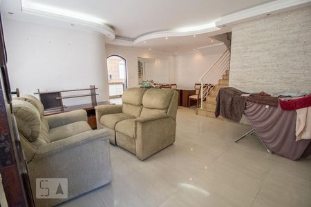 Casa para alugar com 600m², 7 quartos e 6 vagasSala