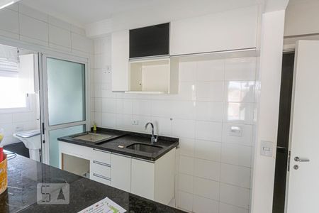 Cozinha de apartamento à venda com 3 quartos, 76m² em Vila Carrão, São Paulo