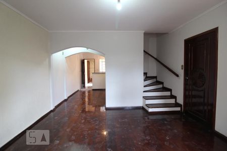 Sala de casa para alugar com 3 quartos, 400m² em Santa Paula, São Caetano do Sul