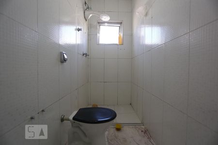 Banheiro de casa para alugar com 2 quartos, 50m² em Jardim Roberto, Osasco