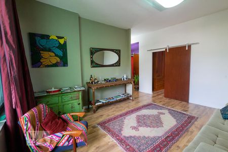 Sala de Estar de casa à venda com 4 quartos, 300m² em Grajaú, Rio de Janeiro