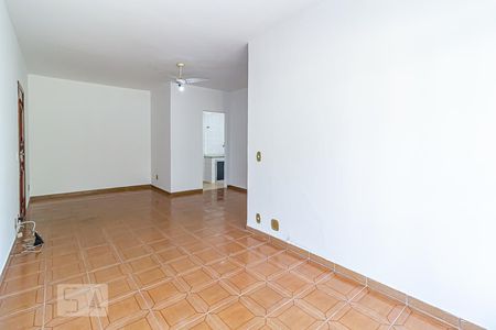 Sala de apartamento para alugar com 2 quartos, 76m² em Tanque, Rio de Janeiro