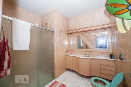 Banheiro da Suíte de casa à venda com 3 quartos, 240m² em Santa Amelia, Belo Horizonte