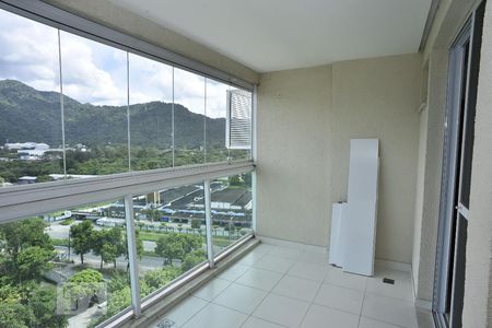 Varanda de apartamento à venda com 2 quartos, 58m² em Jacarepaguá, Rio de Janeiro