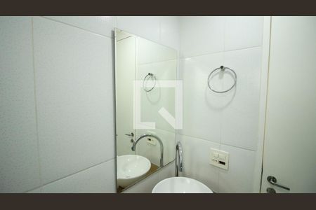 Apartamento à venda com 60m², 3 quartos e 1 vaga Apartamento à venda com 60m², 3 quartos e 1 vagaBanheiro Social
