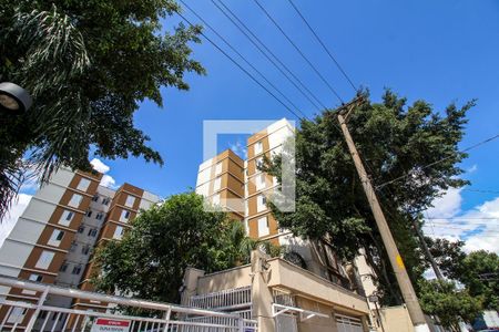 Apartamento à venda com 60m², 3 quartos e 1 vaga Apartamento à venda com 60m², 3 quartos e 1 vagaFachada