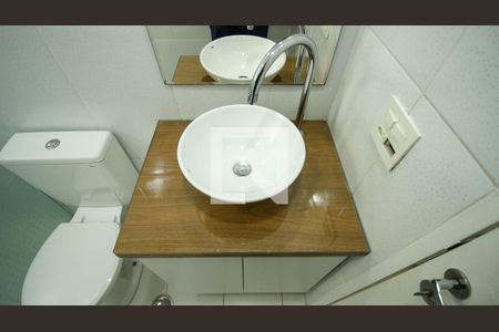 Apartamento à venda com 60m², 3 quartos e 1 vaga Apartamento à venda com 60m², 3 quartos e 1 vagaBanheiro Social