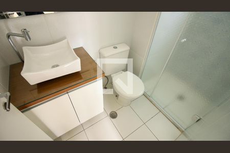 Apartamento à venda com 60m², 3 quartos e 1 vaga Apartamento à venda com 60m², 3 quartos e 1 vagaBanheiro Social