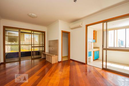 Sala  de apartamento à venda com 3 quartos, 107m² em São João, Porto Alegre