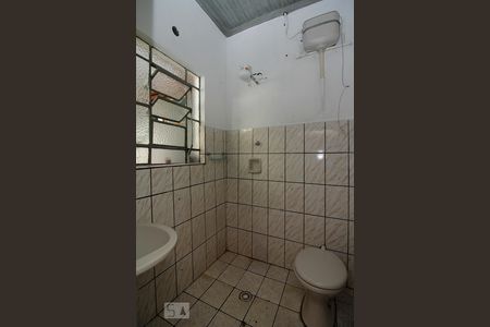 Banheiro de casa para alugar com 1 quarto, 85m² em Lapa de Baixo, São Paulo