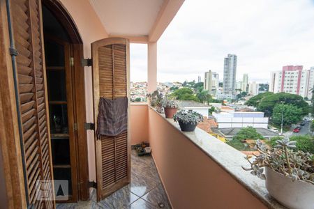 varanda de casa para alugar com 7 quartos, 250m² em Parque Monteiro Soares, São Paulo