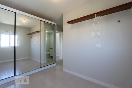 Suíte de apartamento à venda com 2 quartos, 75m² em Parque Reboucas, São Paulo