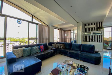 Sala de Estar de apartamento à venda com 3 quartos, 300m² em Centro, Mogi das Cruzes