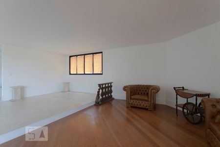 Sala de apartamento para alugar com 3 quartos, 215m² em Perdizes, São Paulo