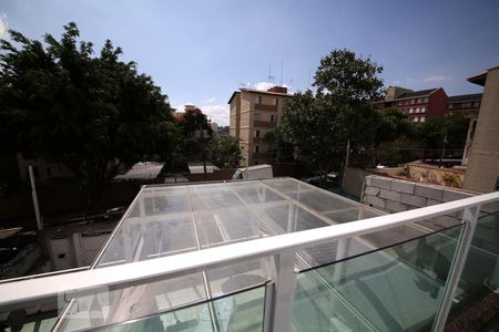 Vista de casa à venda com 3 quartos, 200m² em Vila Inglesa, São Paulo