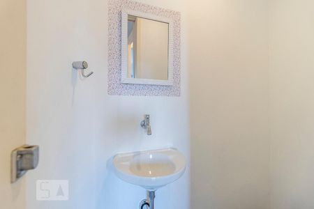 Lavabo de apartamento para alugar com 2 quartos, 60m² em Vila Paulista, São Paulo