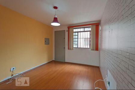 Sala de apartamento à venda com 2 quartos, 41m² em Conjunto Residencial José Bonifácio, São Paulo