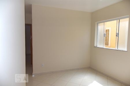 Sala de casa de condomínio para alugar com 1 quarto, 35m² em Vila Maria Alta, São Paulo