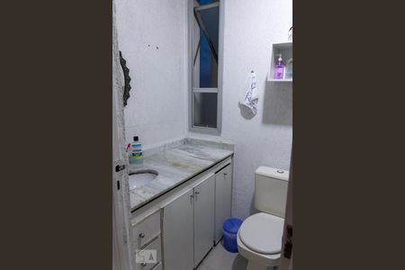 Banheiro de apartamento à venda com 3 quartos, 68m² em Planalto, São Bernardo do Campo