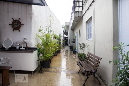 Corredor de casa à venda com 3 quartos, 200m² em Chácara Califórnia, São Paulo