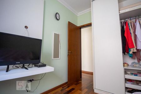 Quarto 2 de casa à venda com 3 quartos, 247m² em Vila Carrão, São Paulo