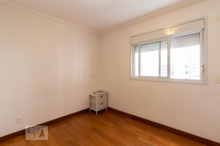 Suite de apartamento para alugar com 3 quartos, 94m² em Vila Olímpia, São Paulo