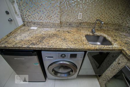 Cozinha - Armários de kitnet/studio à venda com 1 quarto, 26m² em Catete, Rio de Janeiro