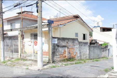 Fachada de casa à venda com 1 quarto, 110m² em Vila Mazzei, São Paulo