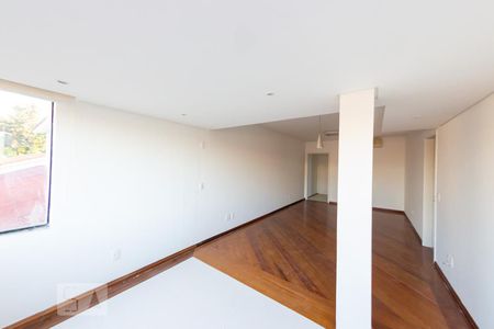 Sala de apartamento à venda com 3 quartos, 100m² em Medianeira, Porto Alegre
