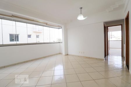 Sala de apartamento para alugar com 2 quartos, 68m² em Setor Sudoeste, Goiânia