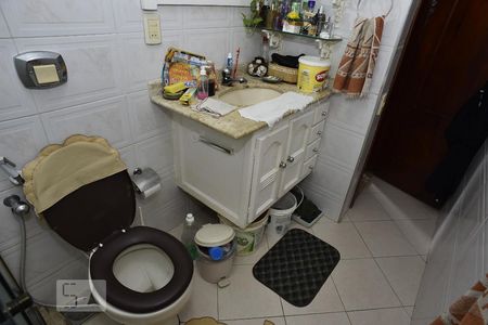 Banheiro de apartamento à venda com 2 quartos, 50m² em Pechincha, Rio de Janeiro