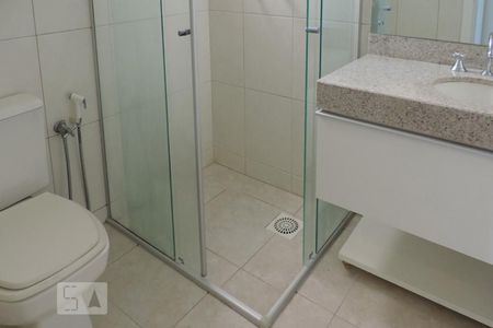 Banheiro 01 de apartamento para alugar com 2 quartos, 72m² em João Paulo, Florianópolis