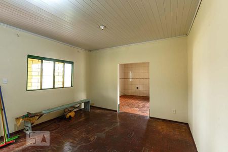 Sala 1 de casa para alugar com 4 quartos, 235m² em Vila Nova, Porto Alegre