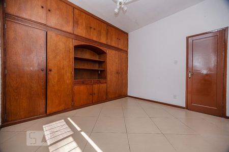 Quarto 1 de apartamento à venda com 4 quartos, 130m² em Icaraí, Niterói