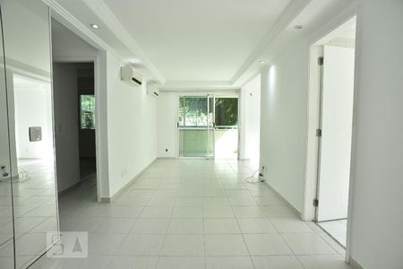 Sala de apartamento para alugar com 2 quartos, 90m² em Freguesia (jacarepaguá), Rio de Janeiro