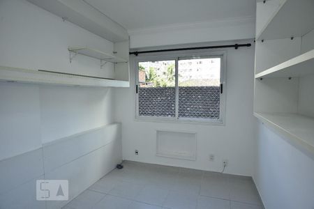 Quarto 1 de apartamento para alugar com 2 quartos, 90m² em Freguesia (jacarepaguá), Rio de Janeiro