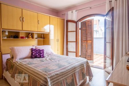 Casa à venda com 300m², 5 quartos e 2 vagas Casa à venda com 300m², 5 quartos e 2 vagasQuarto 1 da Casa 3