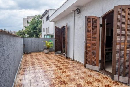 Casa à venda com 300m², 5 quartos e 2 vagas Casa à venda com 300m², 5 quartos e 2 vagasSacada da Casa 3