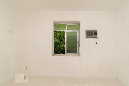 QUARTO de apartamento para alugar com 1 quarto, 48m² em São Lourenço, Niterói