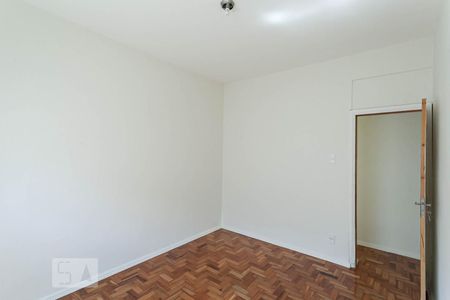 Quarto de apartamento para alugar com 3 quartos, 105m² em São Lucas, Belo Horizonte