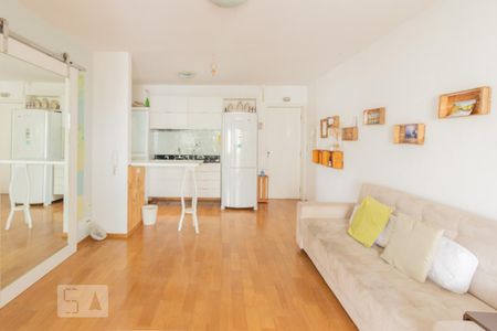 Sala de apartamento para alugar com 1 quarto, 50m² em Campo Belo, São Paulo