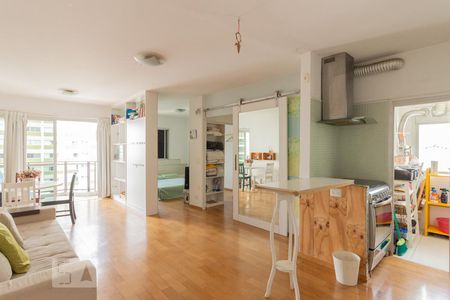 Sala de apartamento para alugar com 1 quarto, 50m² em Campo Belo, São Paulo