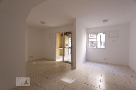 Sala de apartamento para alugar com 3 quartos, 116m² em Taquara, Rio de Janeiro