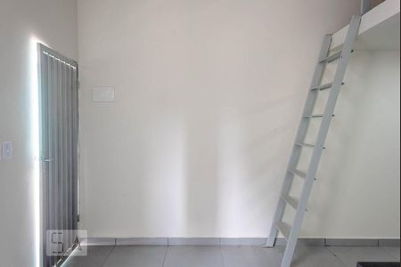 Sala de kitnet/studio para alugar com 1 quarto, 24m² em Quarta Parada, São Paulo