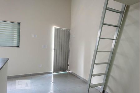 Sala de kitnet/studio para alugar com 1 quarto, 24m² em Quarta Parada, São Paulo