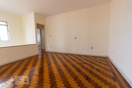 Sala de casa para alugar com 2 quartos, 105m² em Vila Osasco, Osasco
